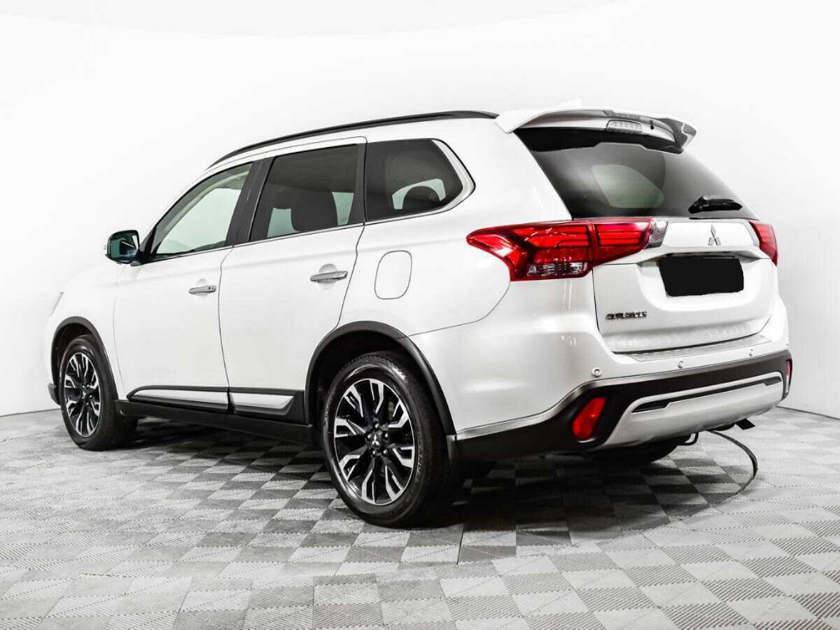 Купить Mitsubishi Outlander с пробегом. Фото: #6