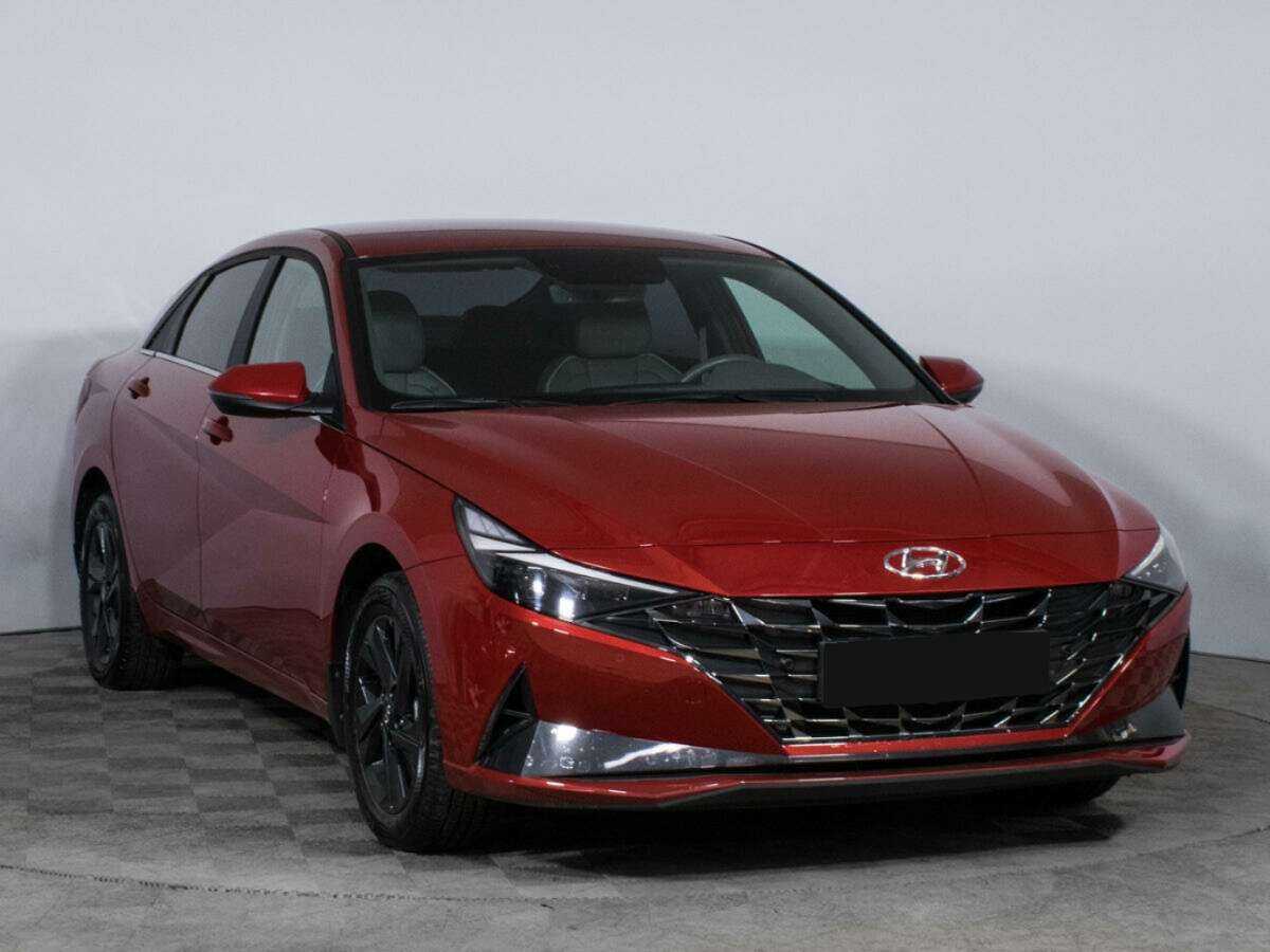Купить Hyundai Elantra с пробегом. Фото: #2