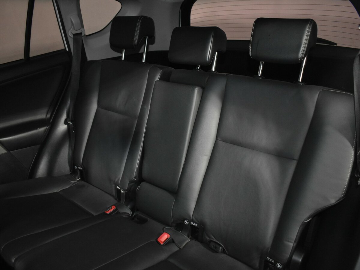 Купить Toyota RAV4 с пробегом. Фото: #10