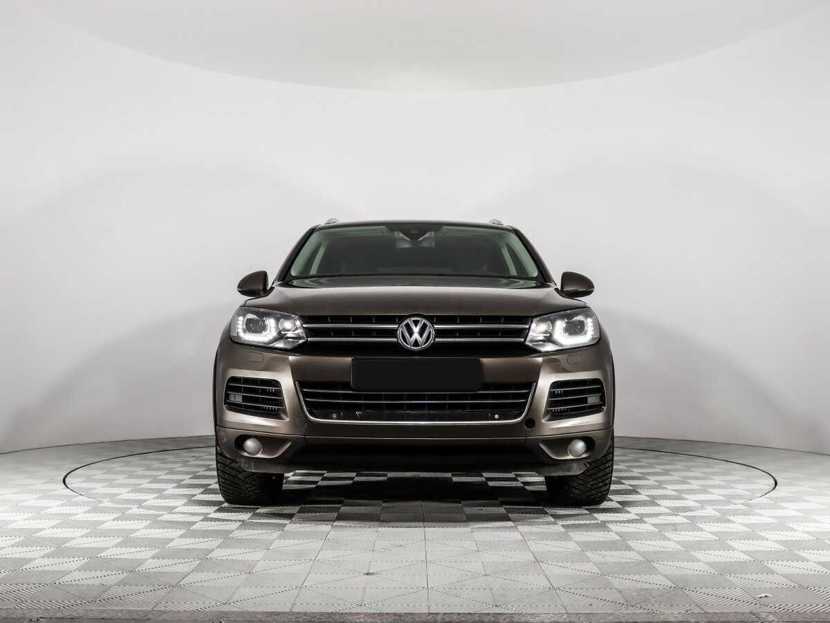 Купить Volkswagen Touareg с пробегом. Фото: #1