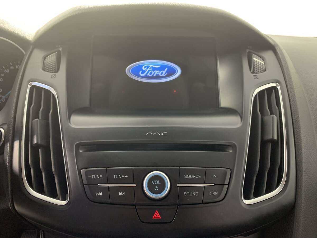 Купить Ford Focus с пробегом. Фото: #10