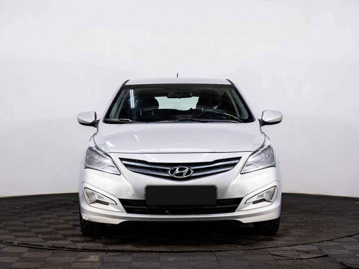 Купить Hyundai Solaris с пробегом. Фото: #1