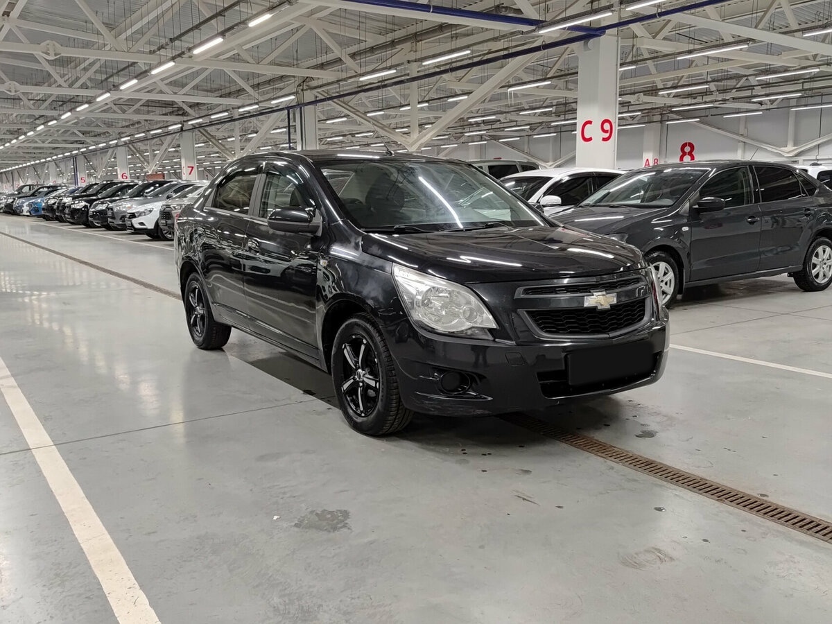 Купить Chevrolet Cobalt с пробегом. Фото: #2