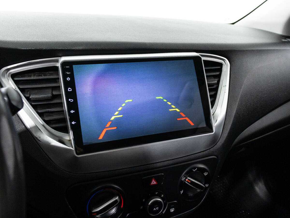 Купить Hyundai Solaris с пробегом. Фото: #14