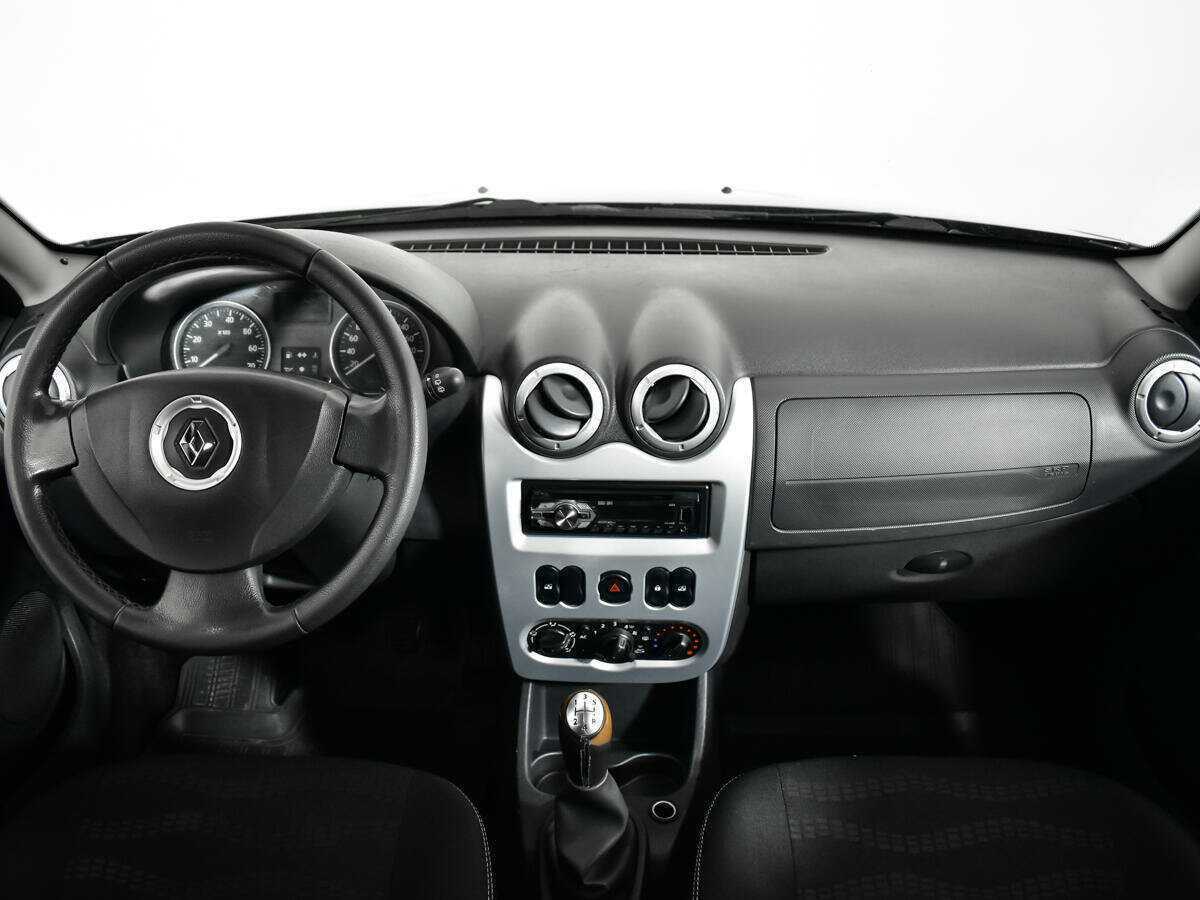 Купить Renault Sandero с пробегом. Фото: #11