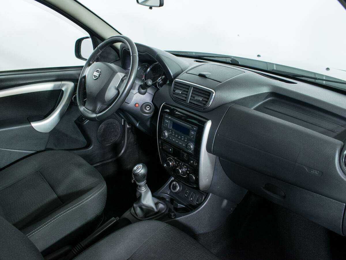 Купить Nissan Terrano с пробегом. Фото: #8