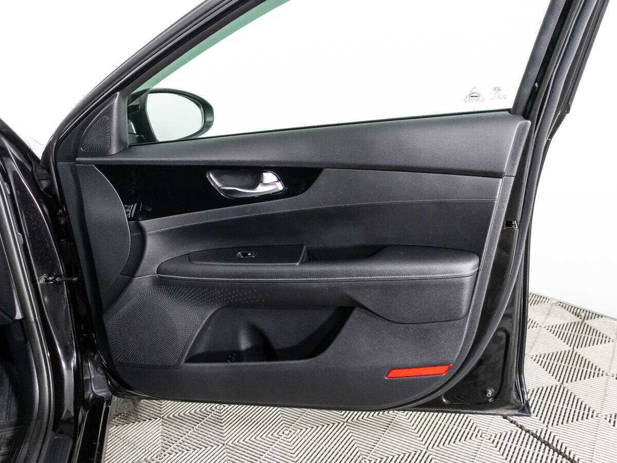 Купить Kia Cerato с пробегом. Фото: #24