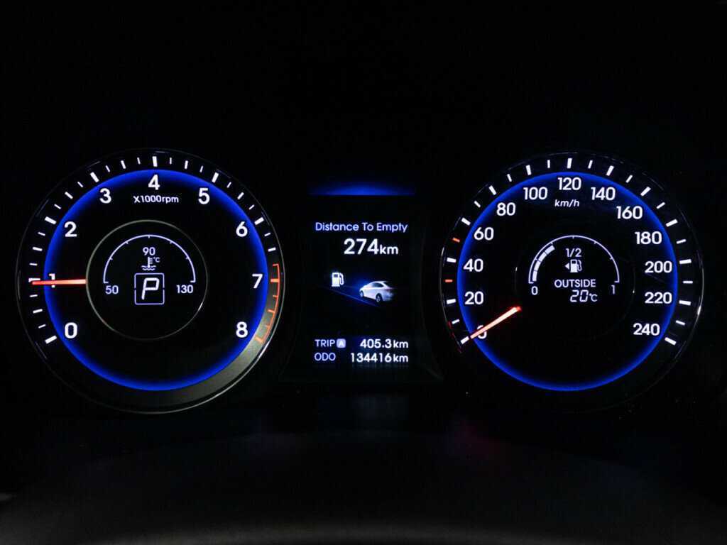 Купить Hyundai i40 с пробегом. Фото: #11