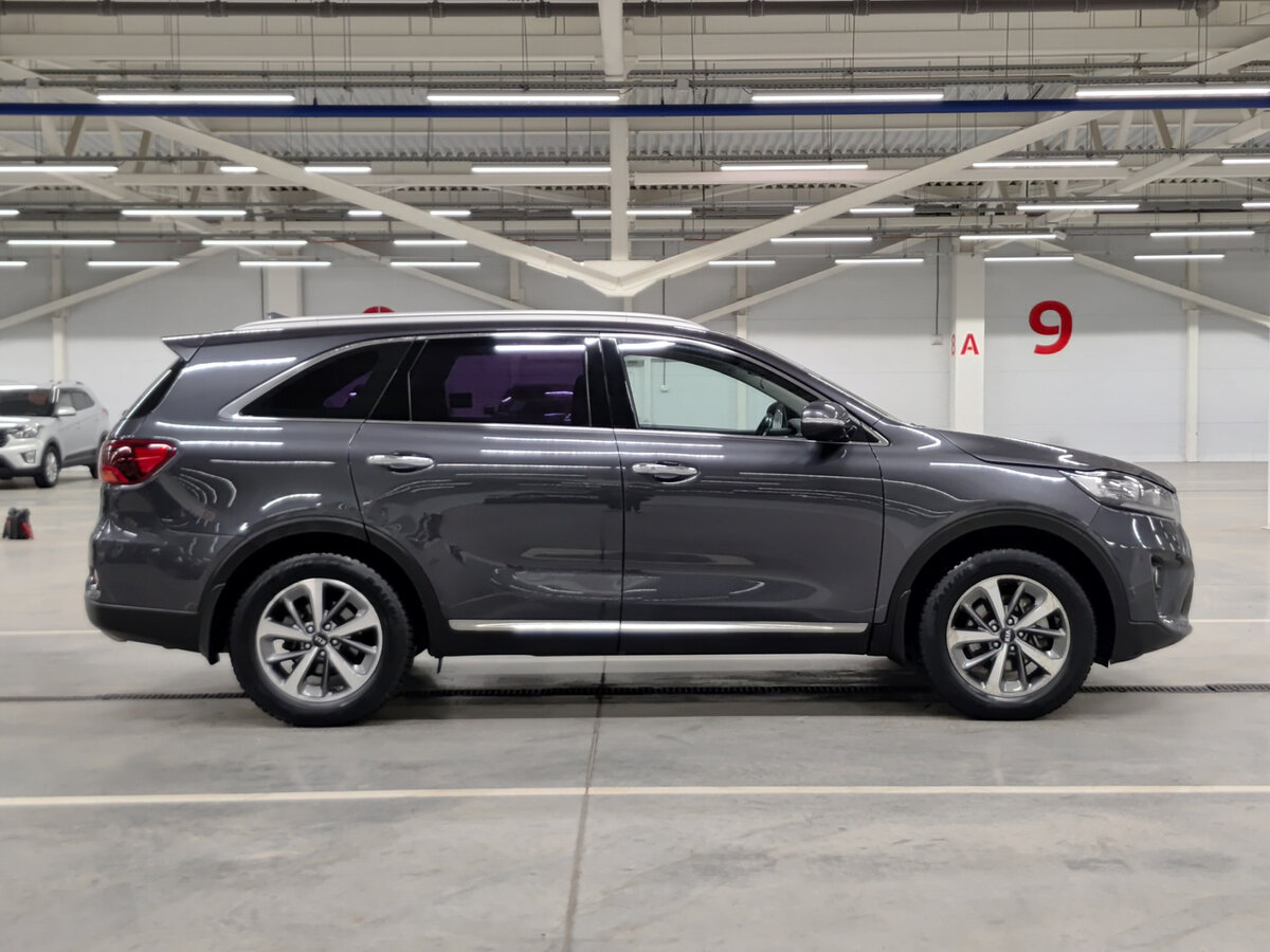 Купить Kia Sorento с пробегом. Фото: #3