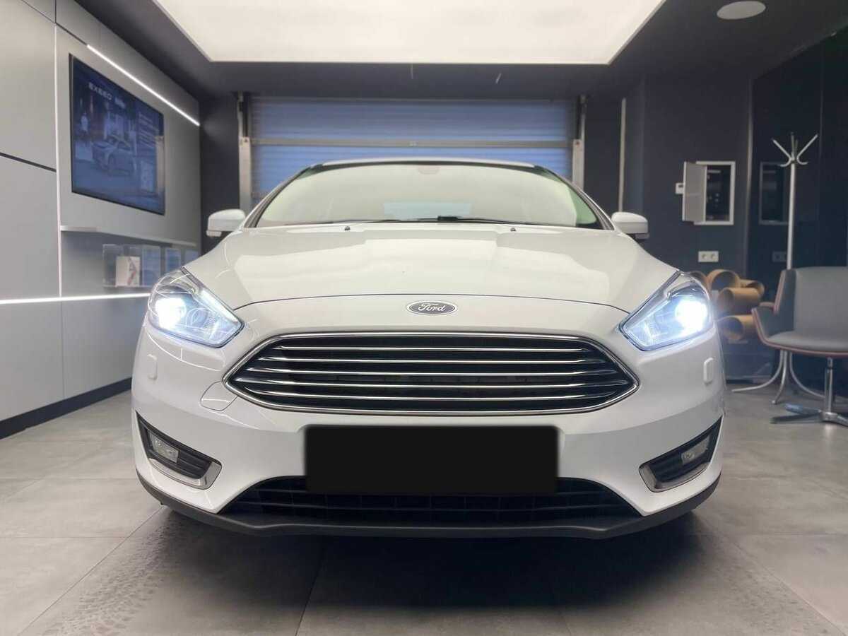 Купить Ford Focus с пробегом. Фото: #1