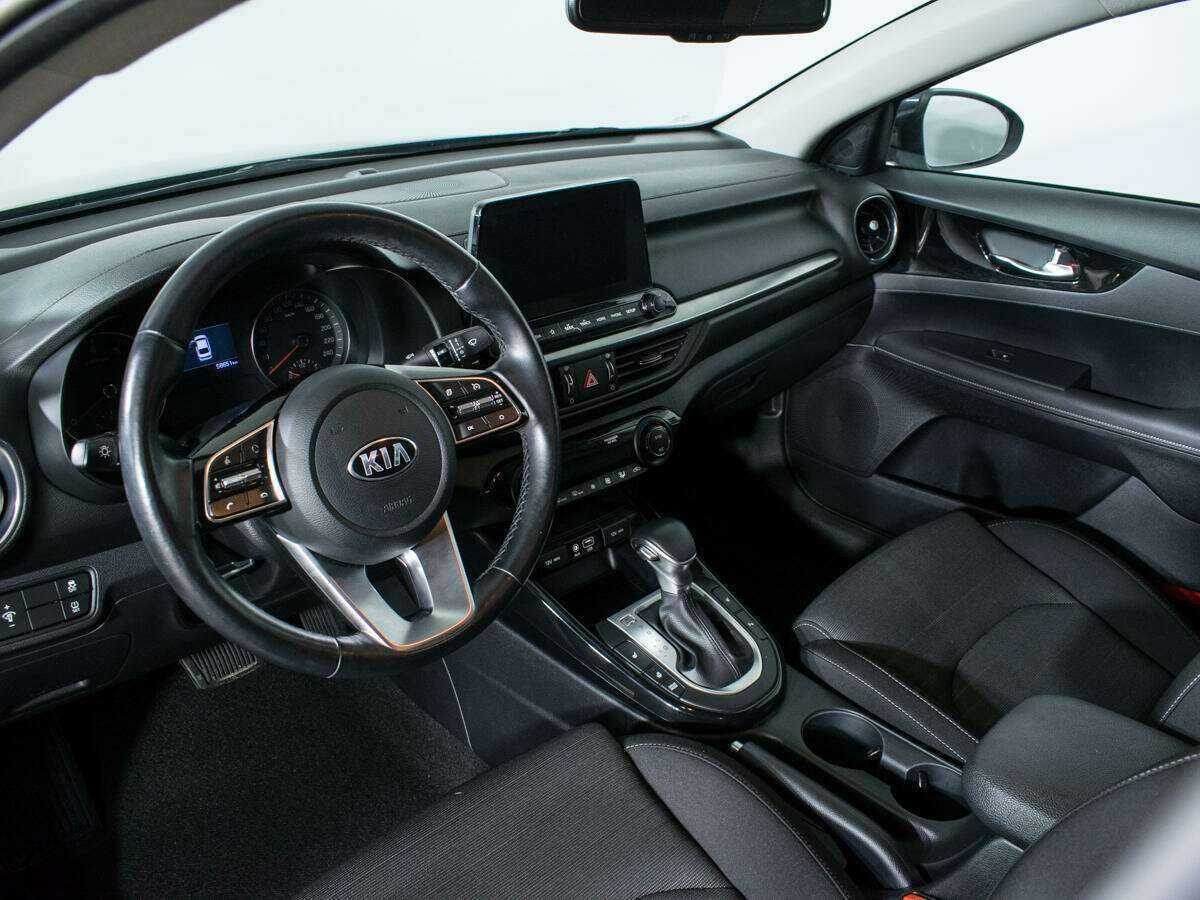 Купить Kia Cerato с пробегом. Фото: #10