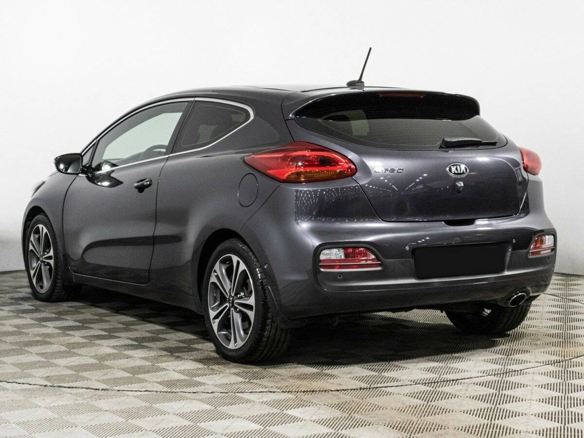 Купить Kia Ceed с пробегом. Фото: #6