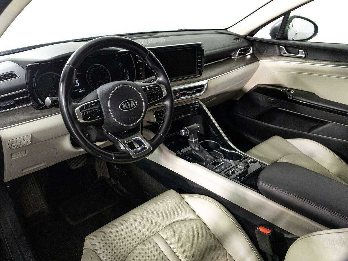 Купить Kia K5 с пробегом. Фото: #12