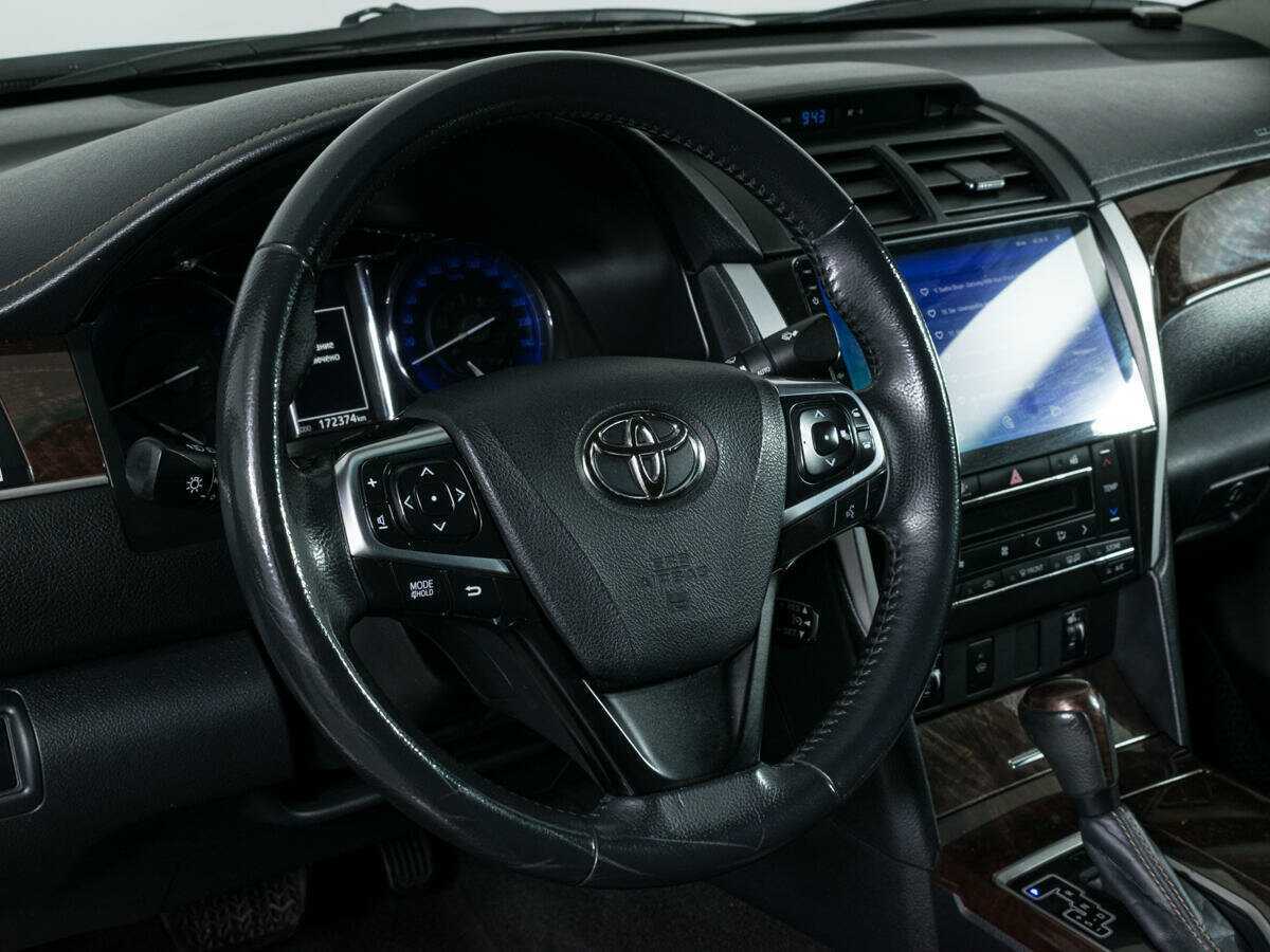 Купить Toyota Camry с пробегом. Фото: #12