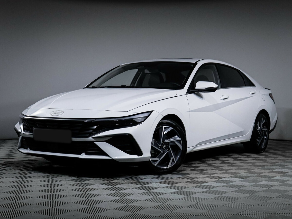 Купить Hyundai Elantra с пробегом. Посмотреть фото