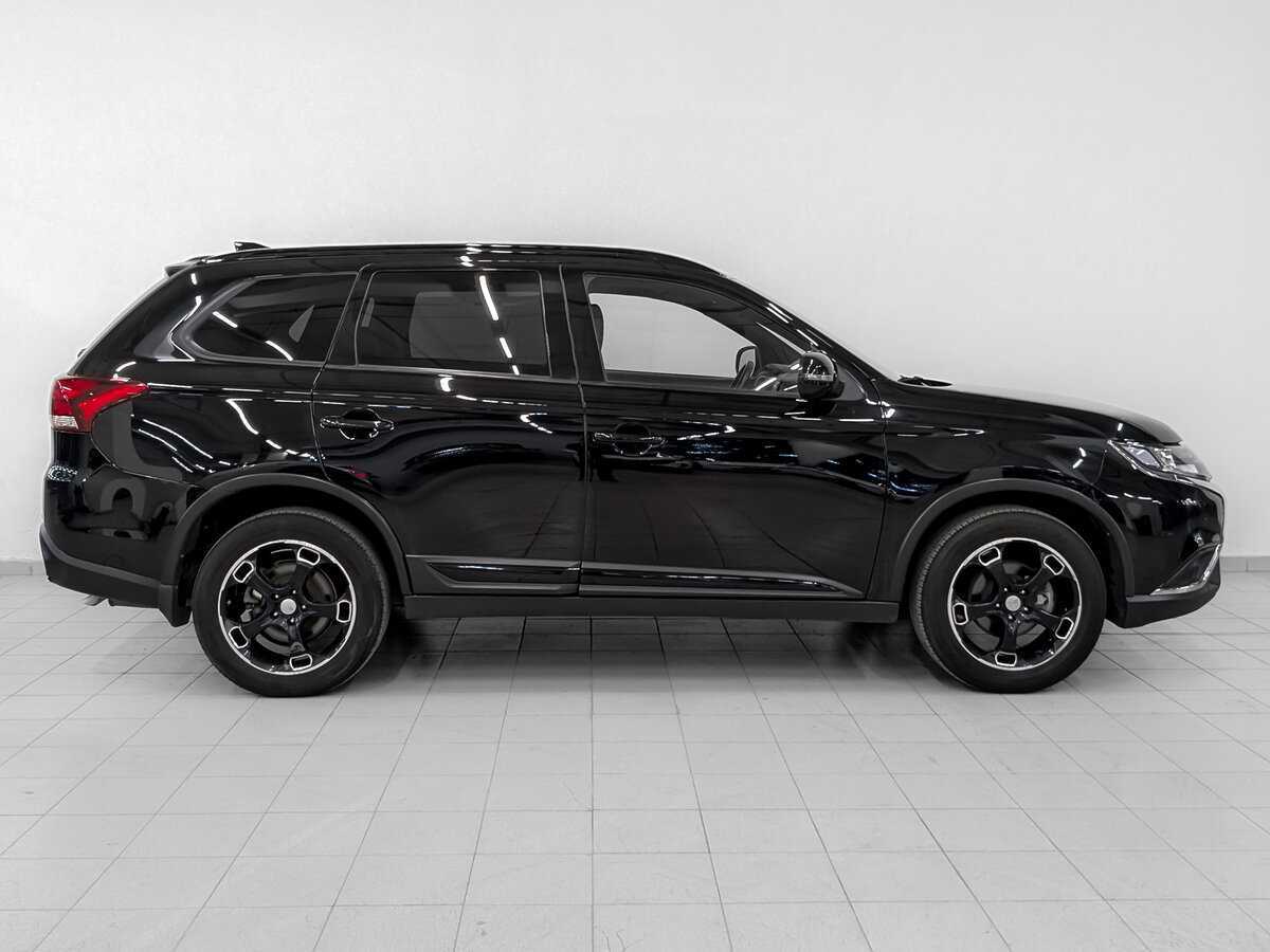 Купить Mitsubishi Outlander с пробегом. Фото: #3