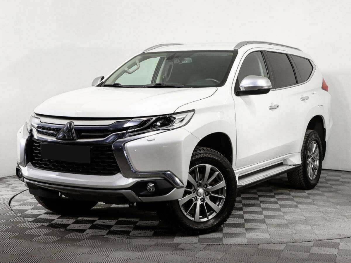 Купить Mitsubishi Pajero Sport с пробегом. Фото: #0