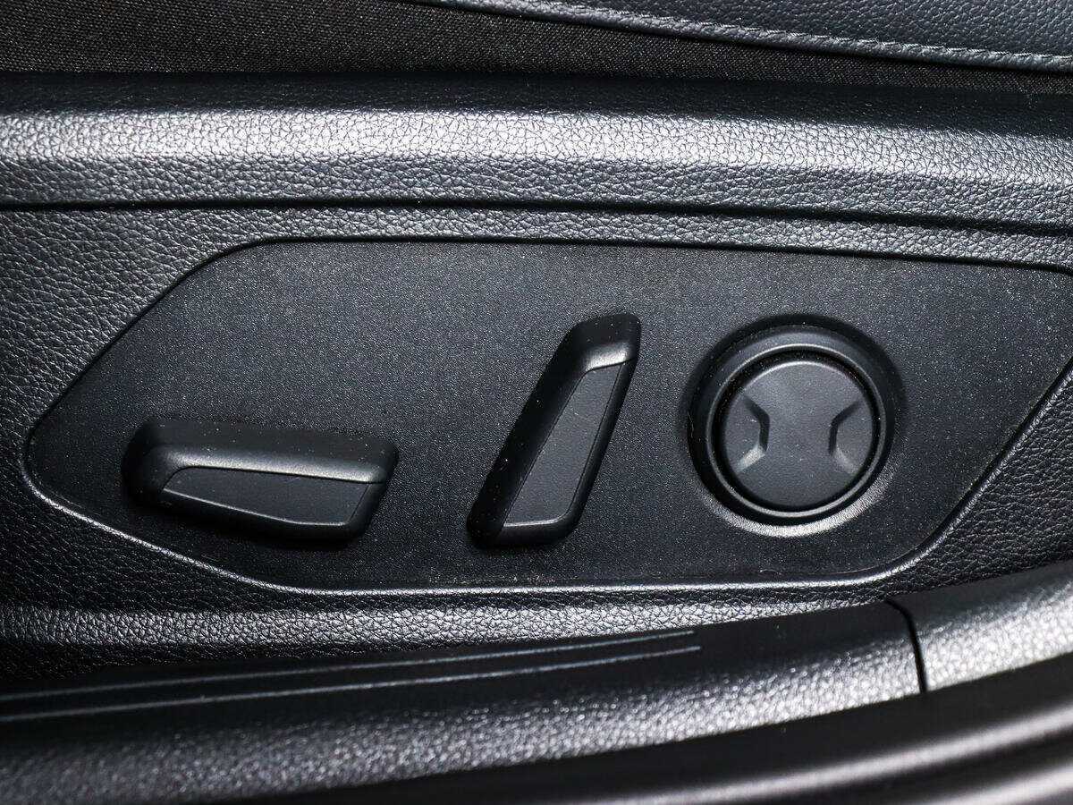 Купить Kia K5 с пробегом. Фото: #17