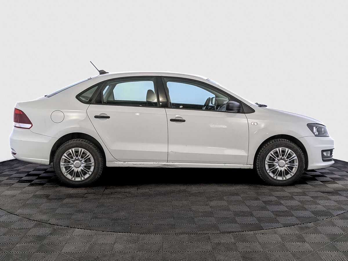 Купить Volkswagen Polo с пробегом. Фото: #3