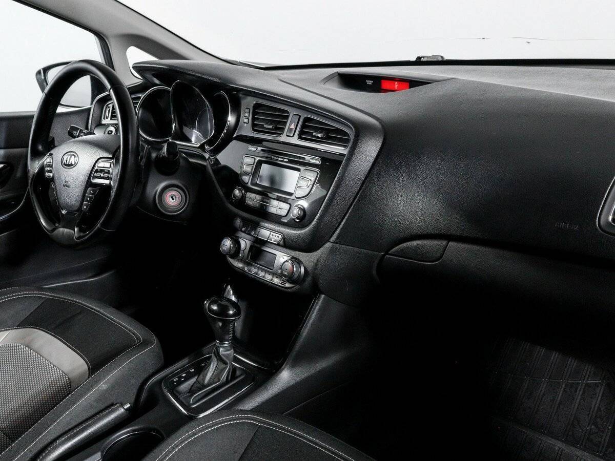 Купить Kia Ceed с пробегом. Фото: #11
