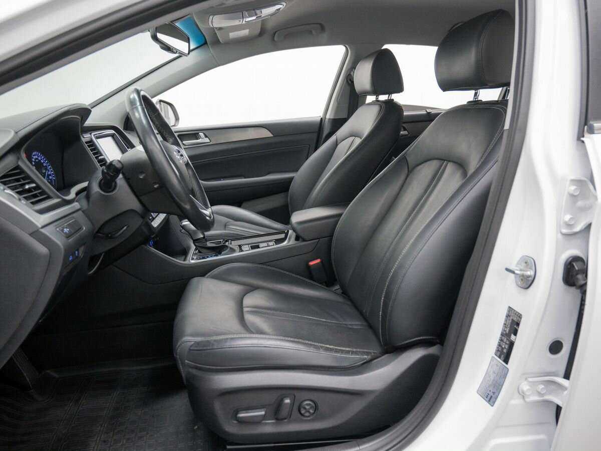 Купить Hyundai Sonata с пробегом. Фото: #17