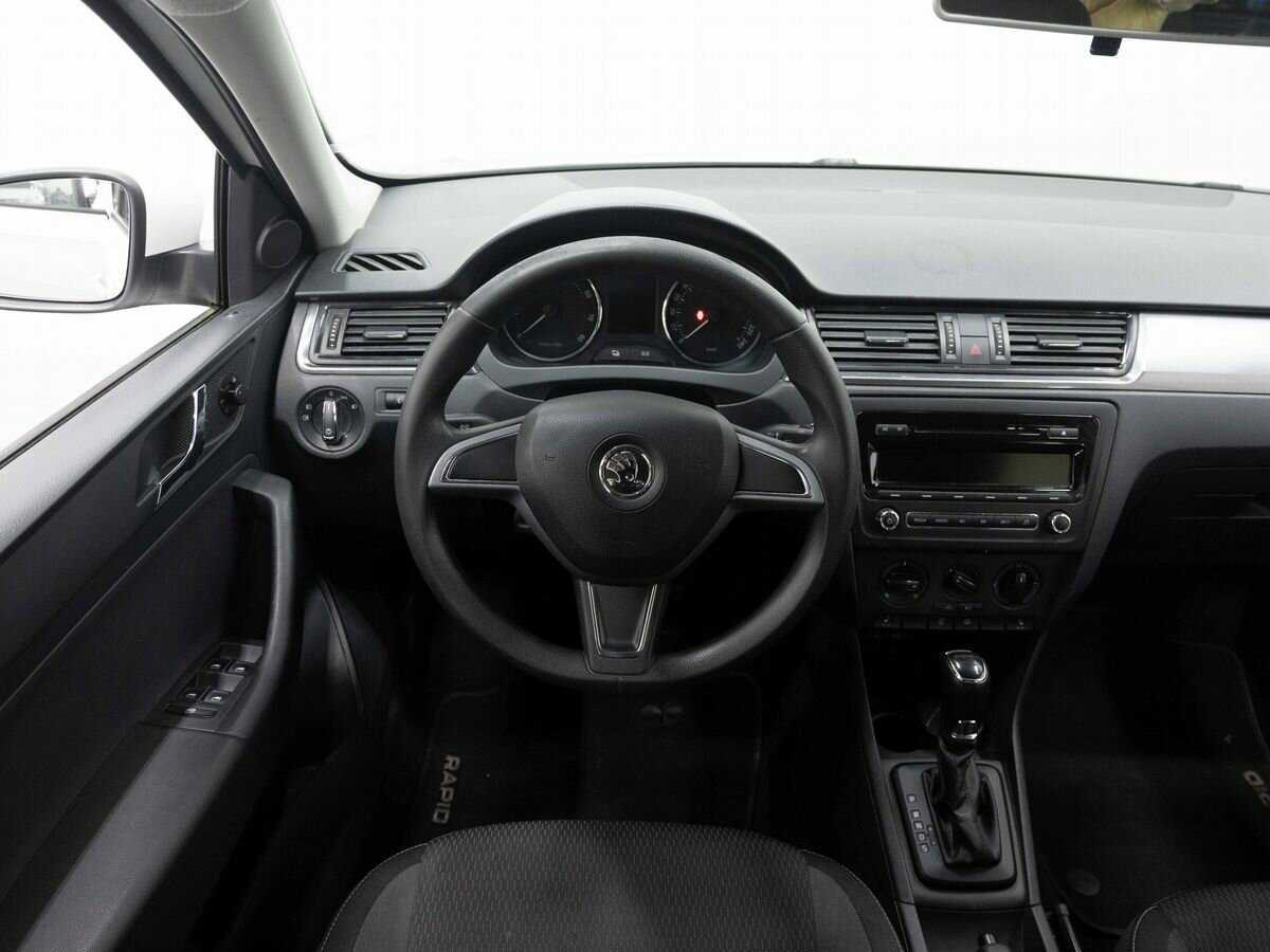 Купить Skoda Rapid с пробегом. Фото: #13