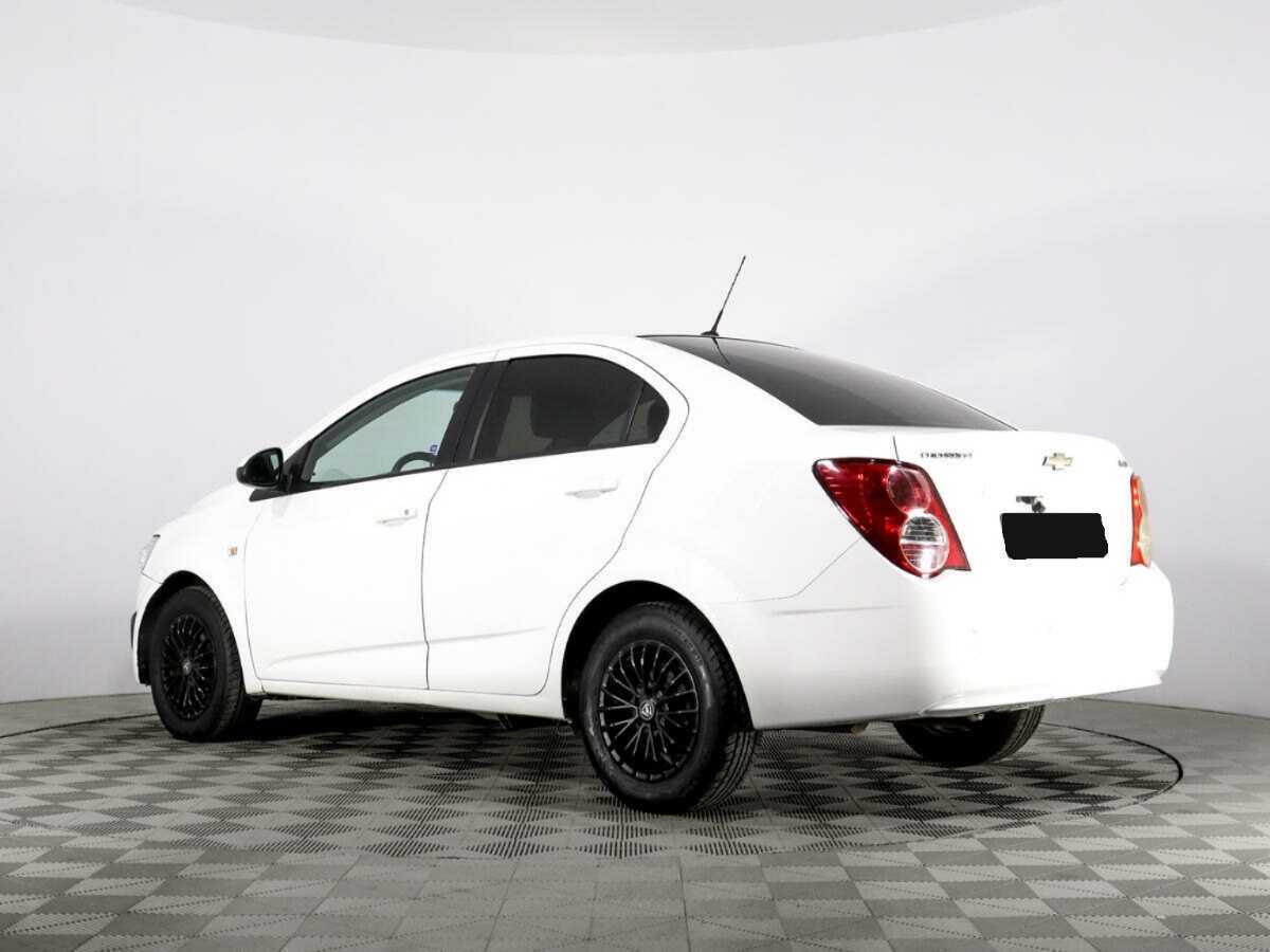 Купить Chevrolet Aveo с пробегом. Фото: #6