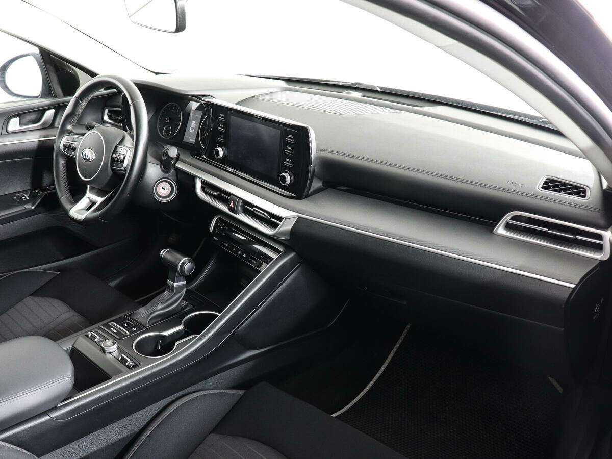 Купить Kia K5 с пробегом. Фото: #9