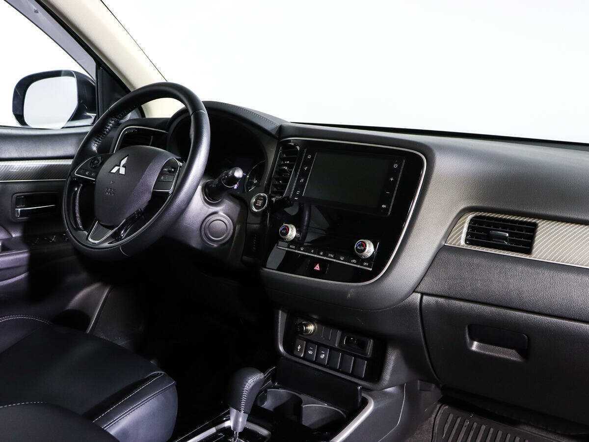 Купить Mitsubishi Outlander с пробегом. Фото: #8