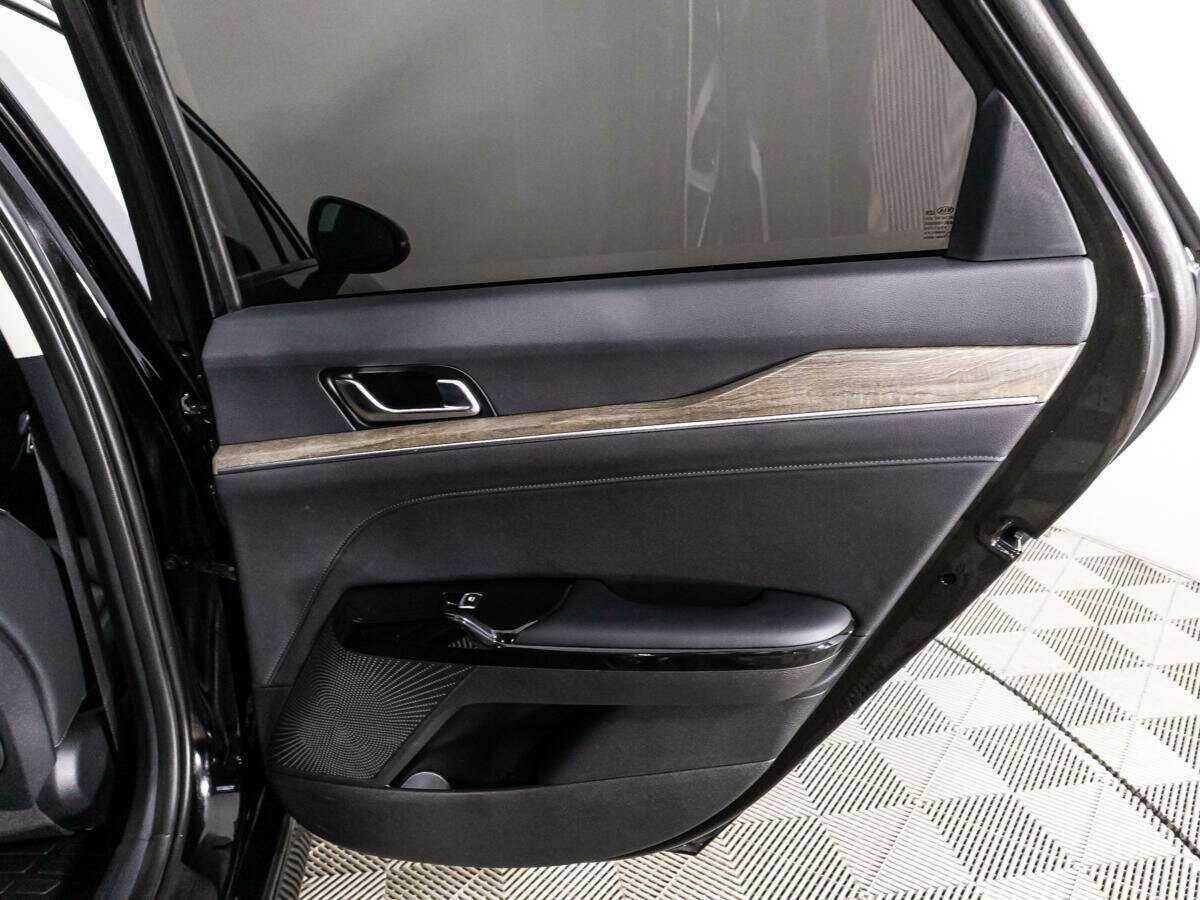 Купить Kia K5 с пробегом. Фото: #28