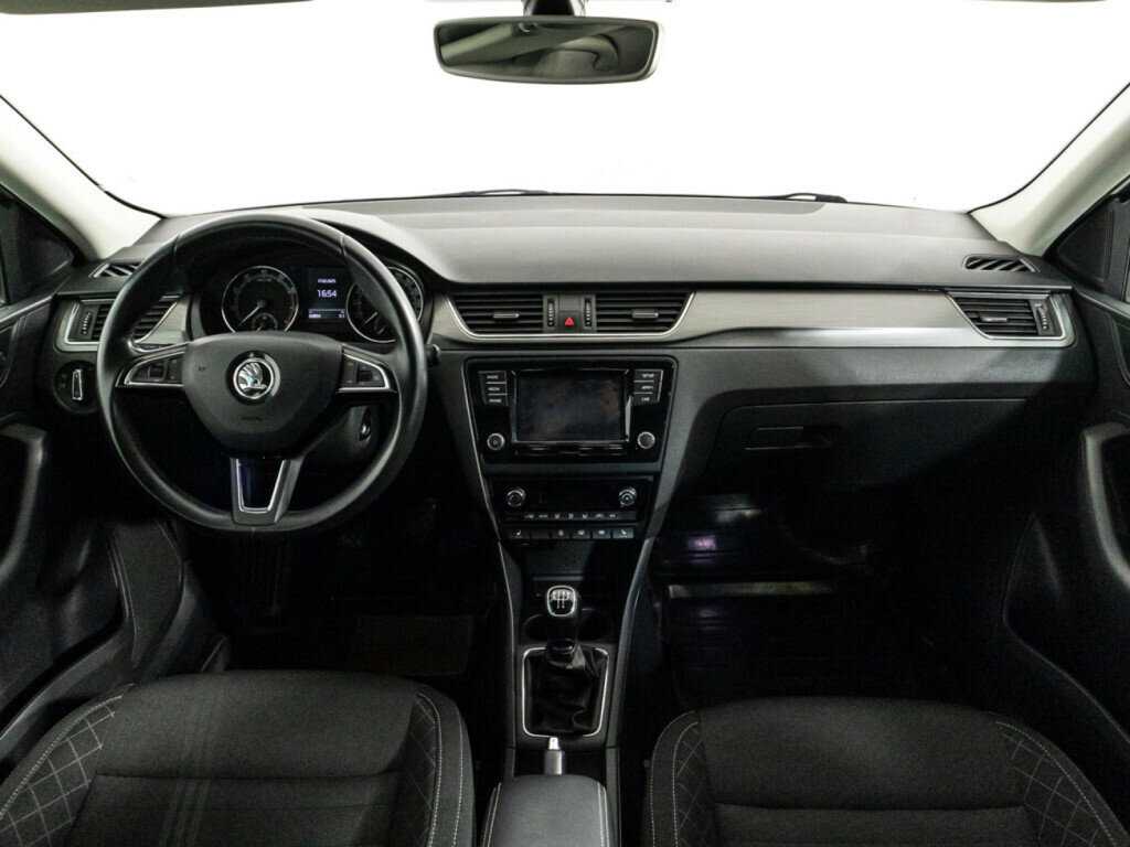 Купить Skoda Rapid с пробегом. Фото: #12
