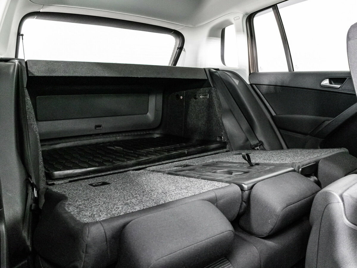Купить Volkswagen Tiguan с пробегом. Фото: #16