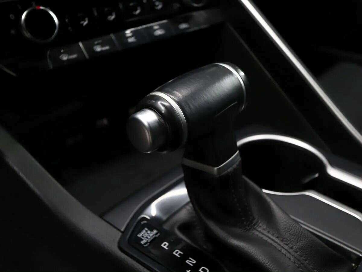 Купить Kia K5 с пробегом. Фото: #10