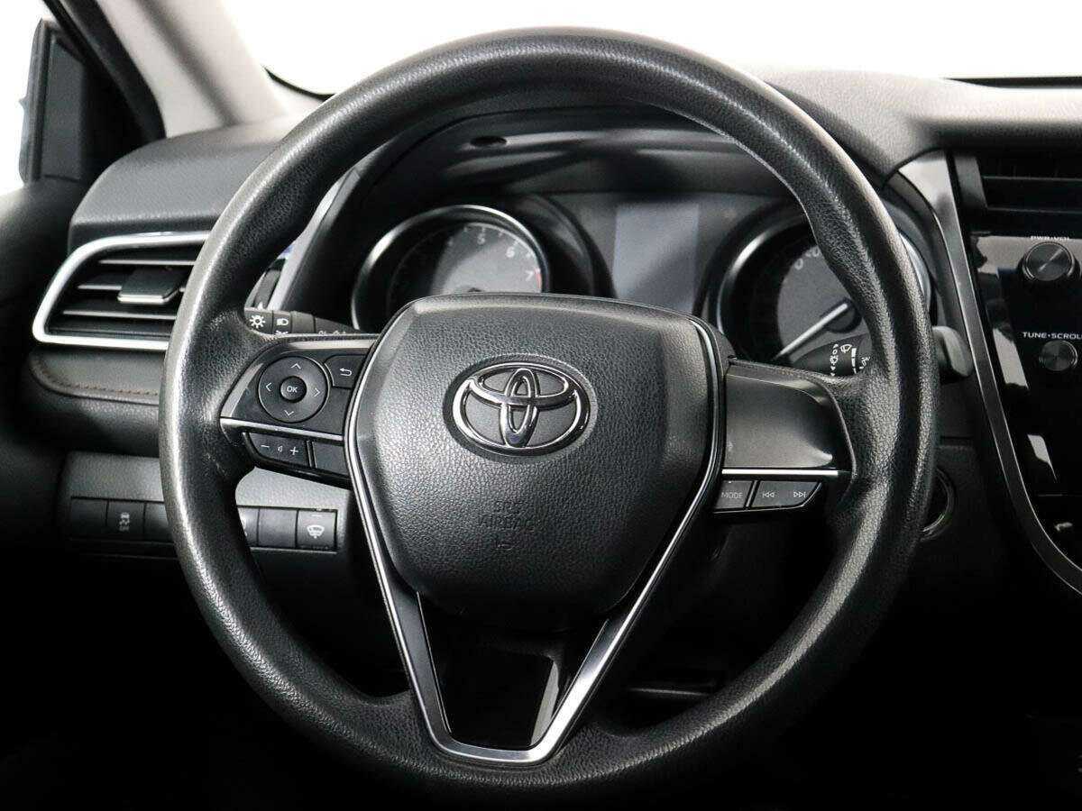 Купить Toyota Camry с пробегом. Фото: #12