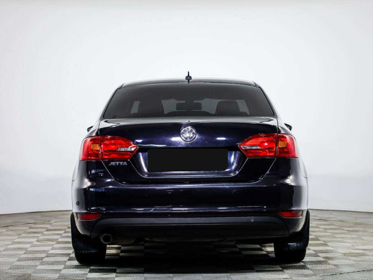 Купить Volkswagen Jetta с пробегом. Фото: #4