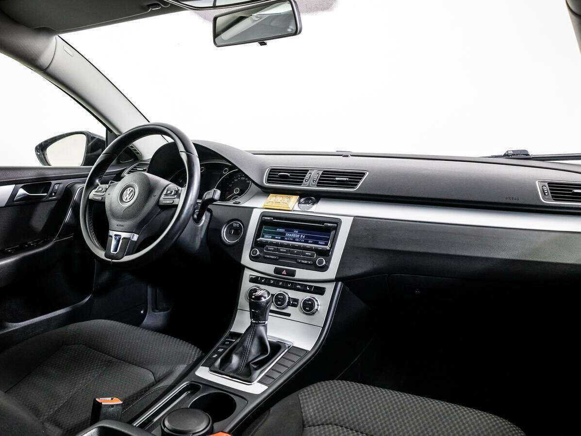 Купить Volkswagen Passat с пробегом. Фото: #6