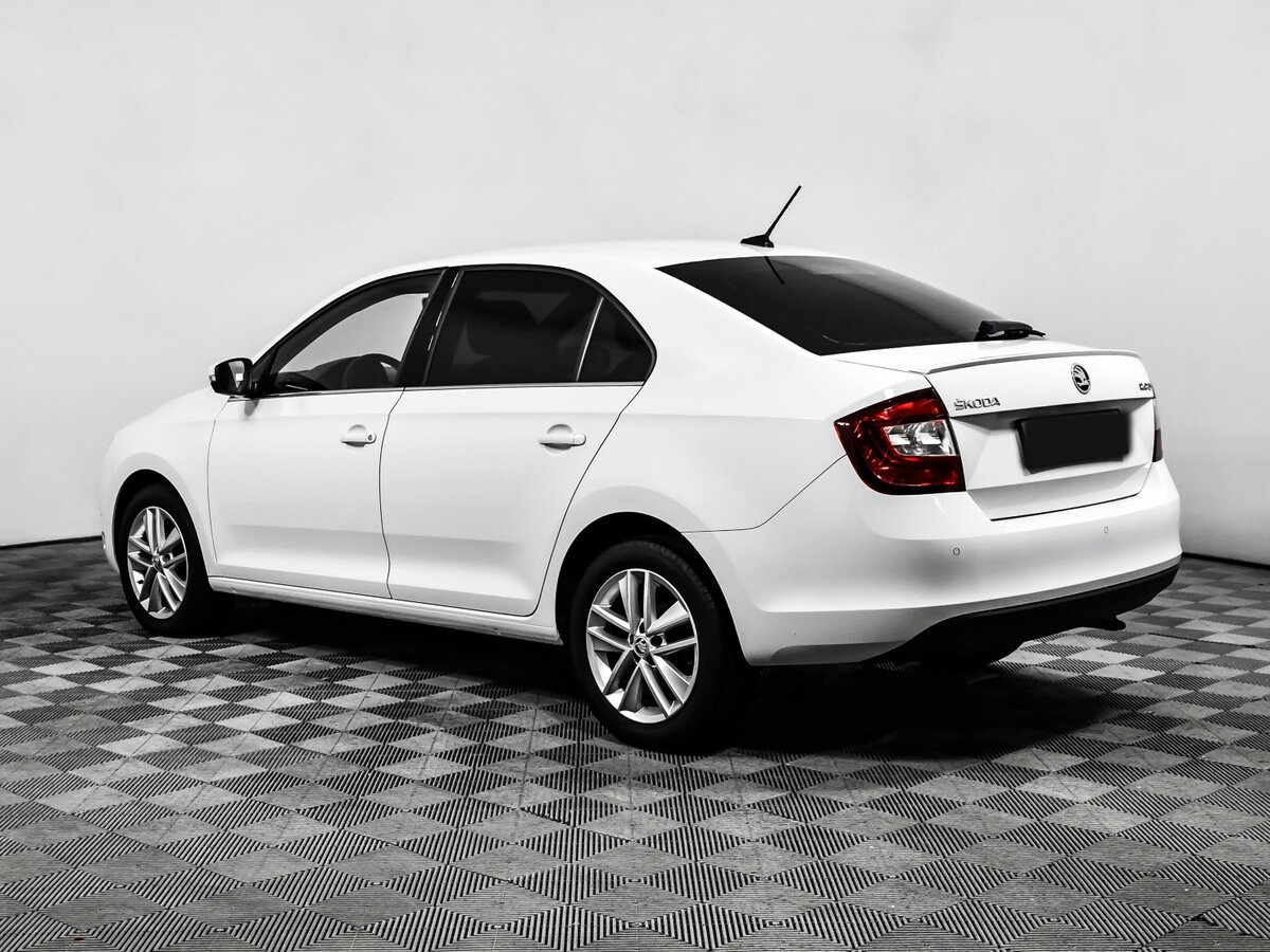 Купить Skoda Rapid с пробегом. Фото: #5