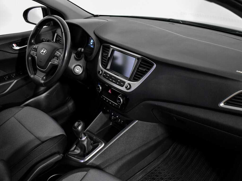 Купить Hyundai Solaris с пробегом. Фото: #11