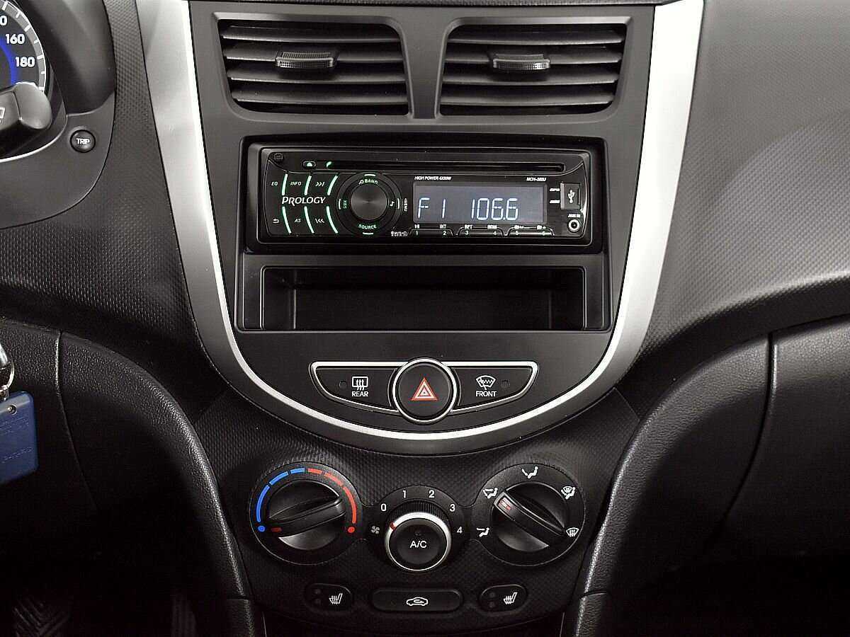 Купить Hyundai Solaris с пробегом. Фото: #12
