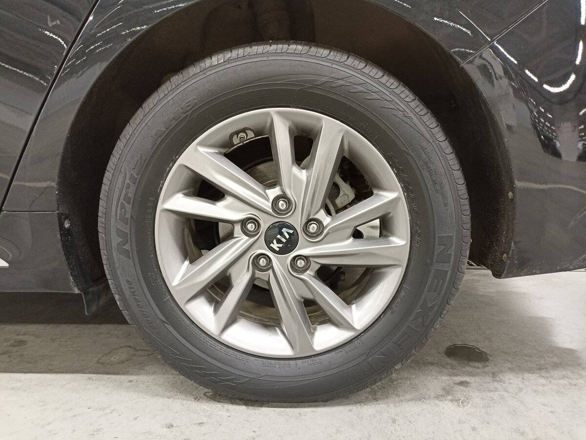 Купить Kia K5 с пробегом. Фото: #17