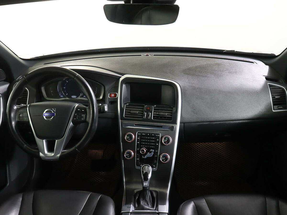 Купить Volvo XC60 с пробегом. Фото: #10