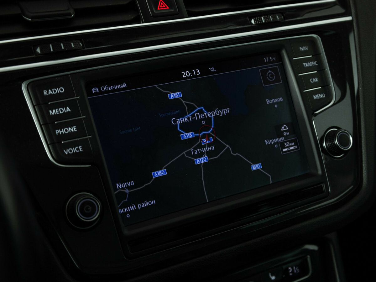 Купить Volkswagen Tiguan с пробегом. Фото: #15