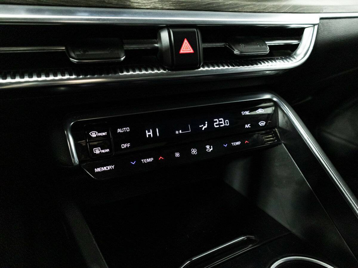 Купить Kia K5 с пробегом. Фото: #21