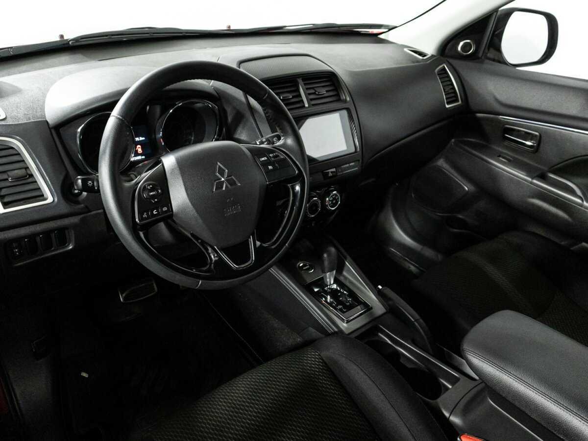 Купить Mitsubishi ASX с пробегом. Фото: #10