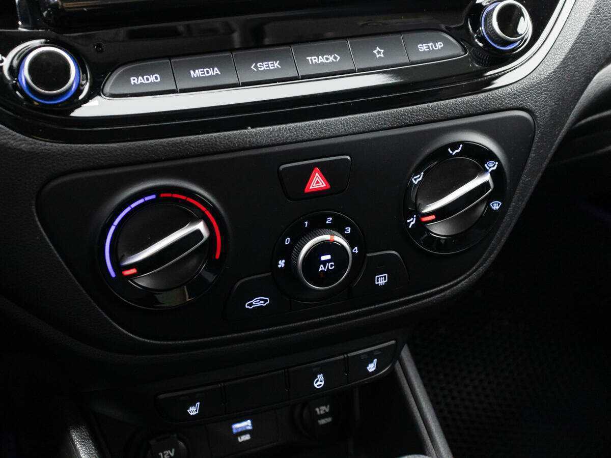 Купить Hyundai Solaris с пробегом. Фото: #14