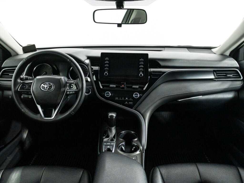 Купить Toyota Camry с пробегом. Фото: #11