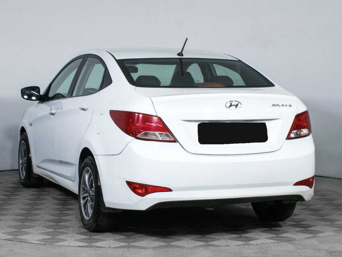 Купить Hyundai Solaris с пробегом. Фото: #6