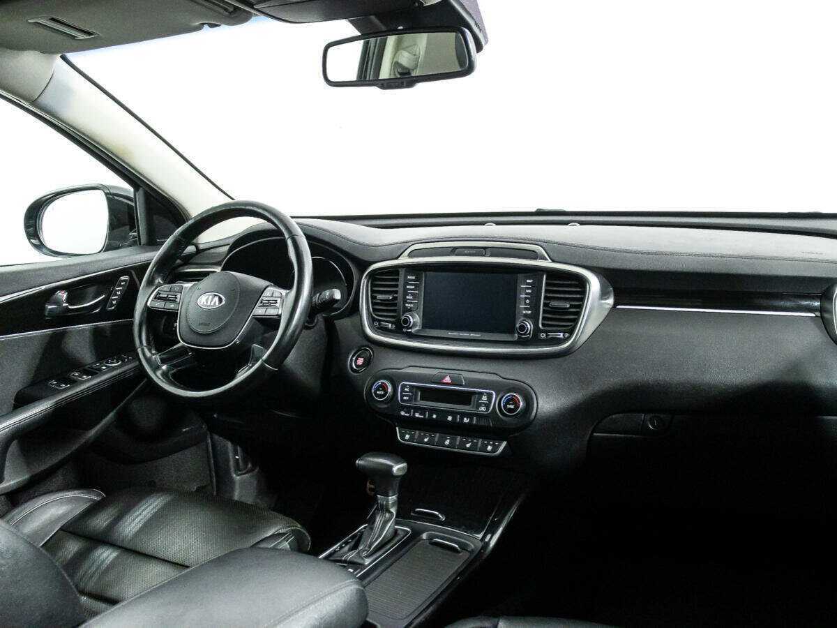 Купить Kia Sorento с пробегом. Фото: #8