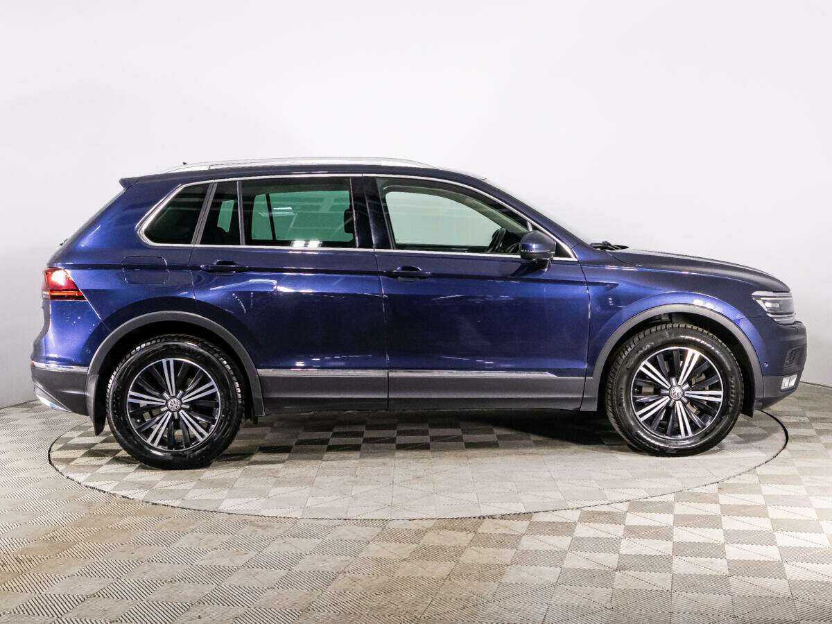 Купить Volkswagen Tiguan с пробегом. Фото: #3