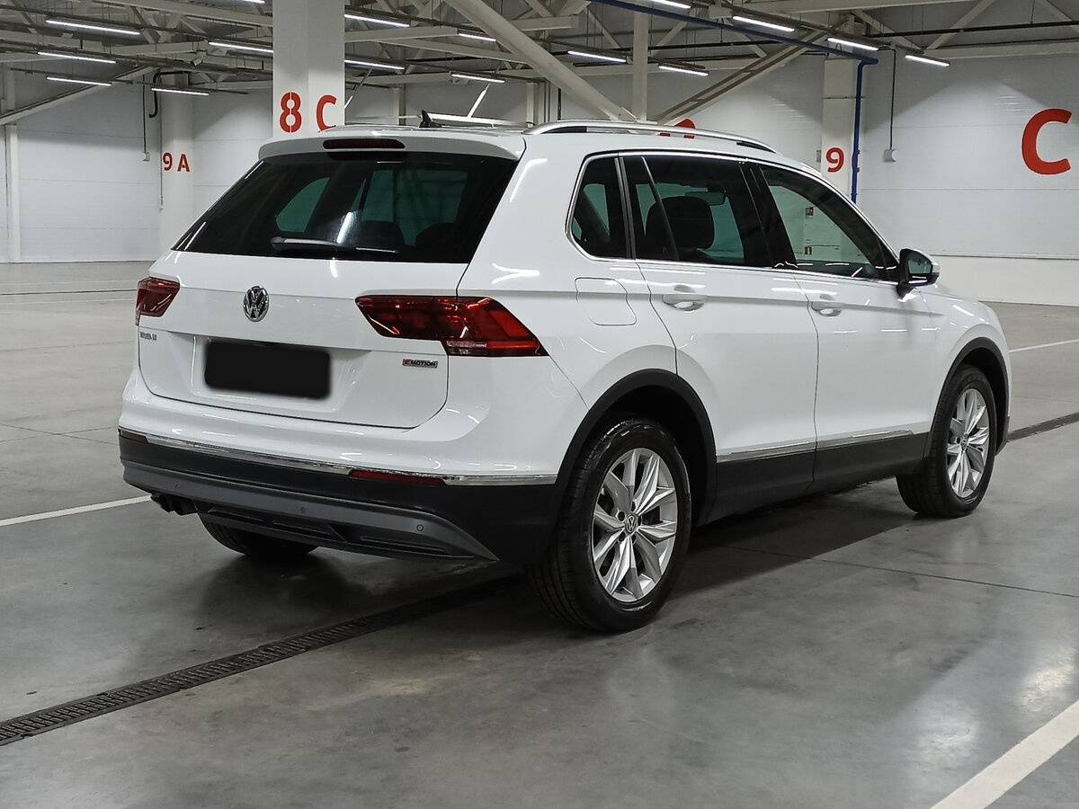 Купить Volkswagen Tiguan с пробегом. Фото: #4